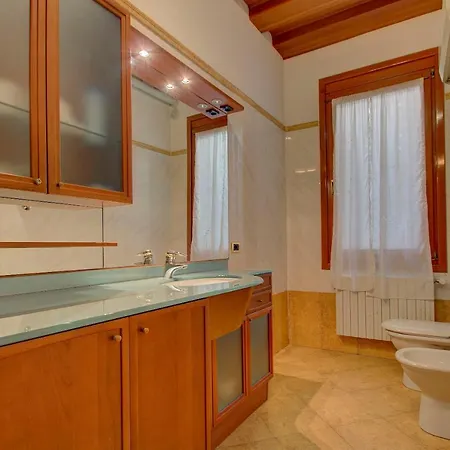 Balcony Cannaregio 4Pax, Wifi, Aircond *